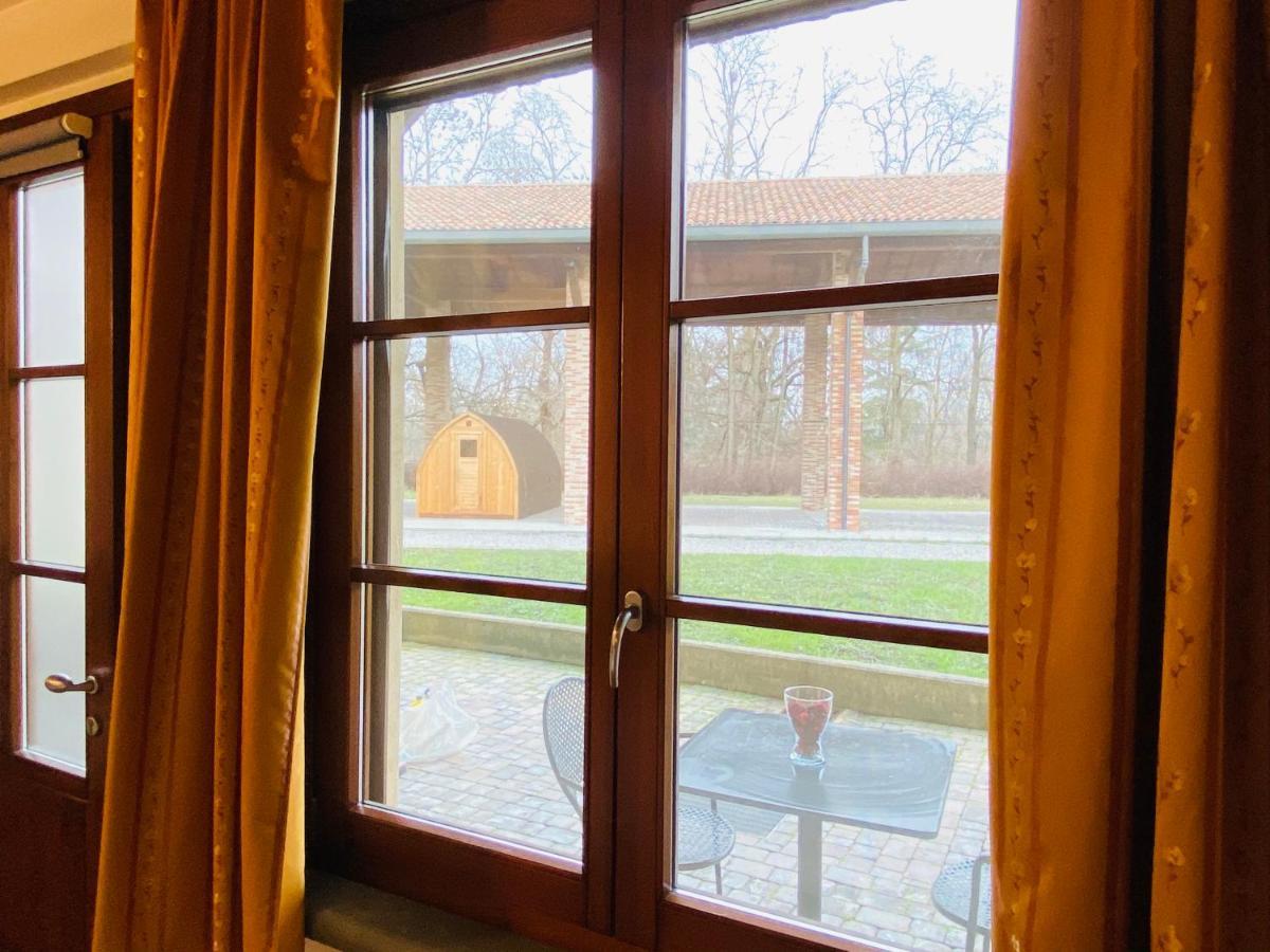 Country Hotel Castelbarco Vaprio dʼAdda Esterno foto