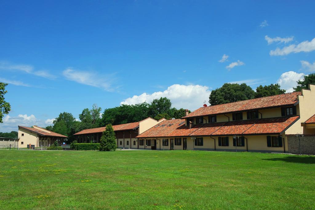 Country Hotel Castelbarco Vaprio dʼAdda Esterno foto