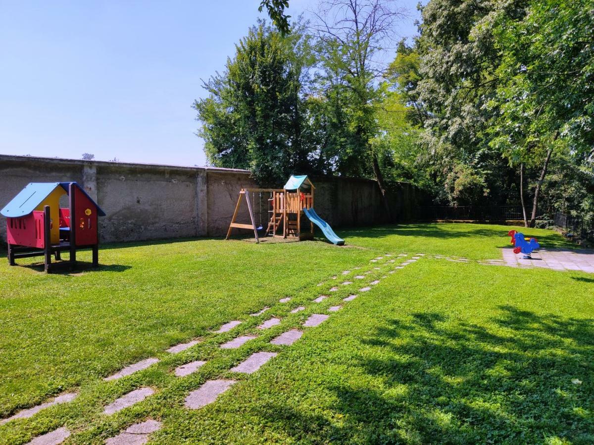 Country Hotel Castelbarco Vaprio dʼAdda Esterno foto