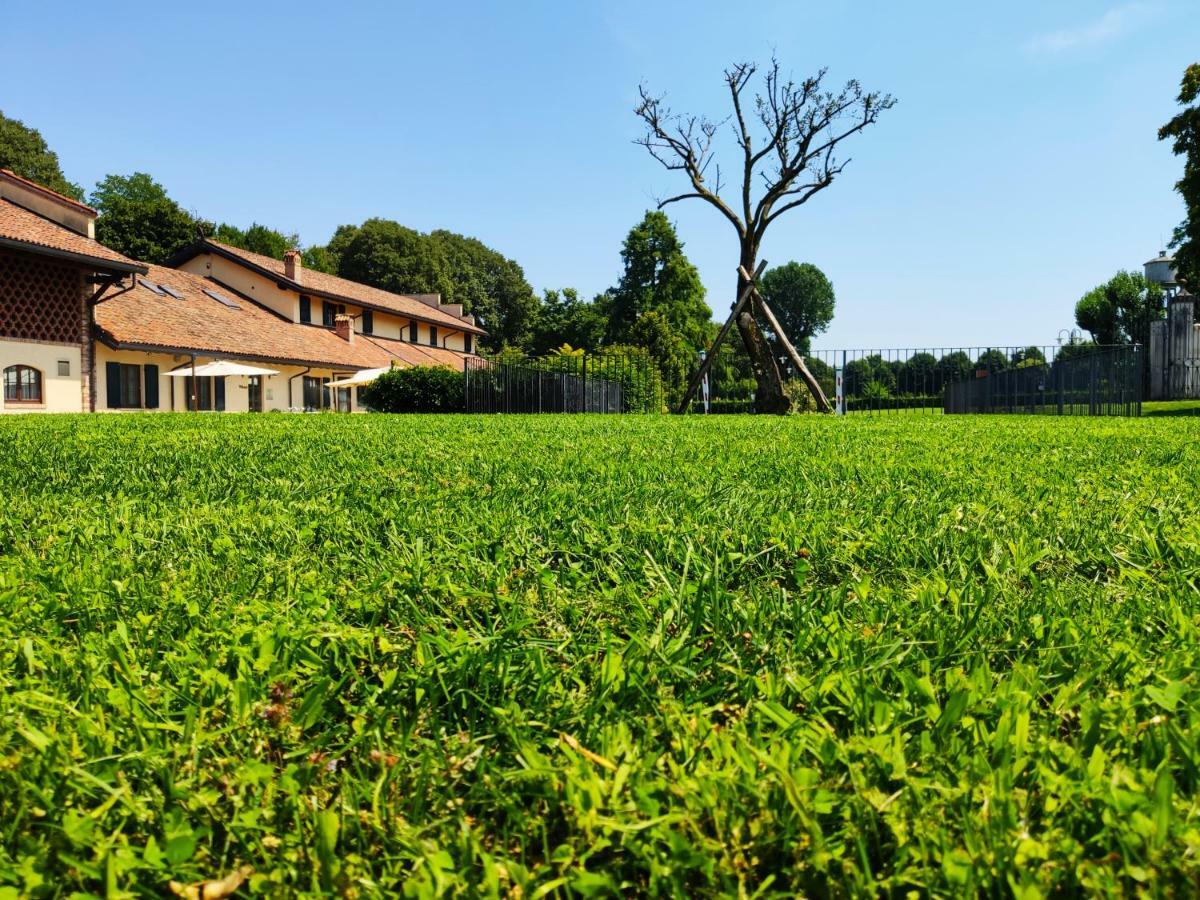 Country Hotel Castelbarco Vaprio dʼAdda Esterno foto